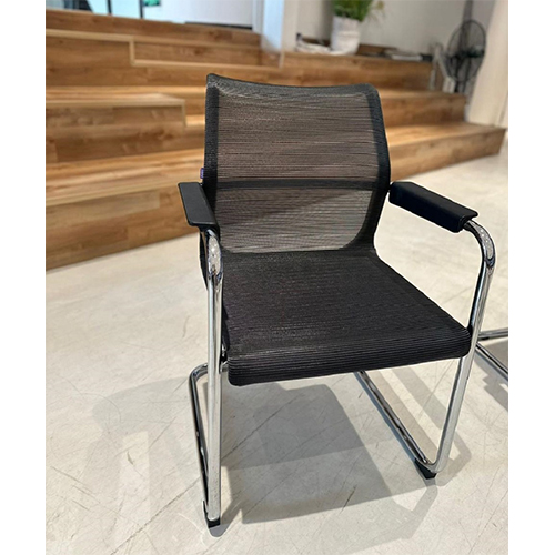 Стул офисный МЕССИ